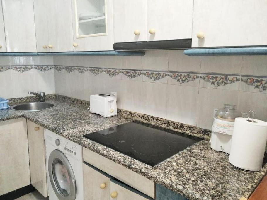 Apto Con Terraza Y 2 Dormitorios. 600 Megas Wifi. Santa Pola Luaran gambar