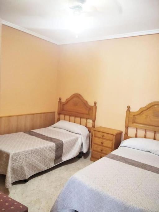 Apto Con Terraza Y 2 Dormitorios. 600 Megas Wifi. Santa Pola Luaran gambar